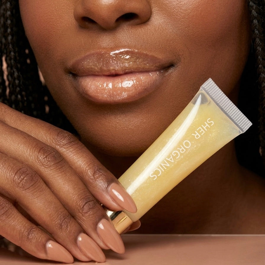 Golden Habit 💋
High‑Shine/Hydration/Pearlescent Glow